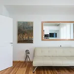 Thessaloniki Seaside Apartment A&B